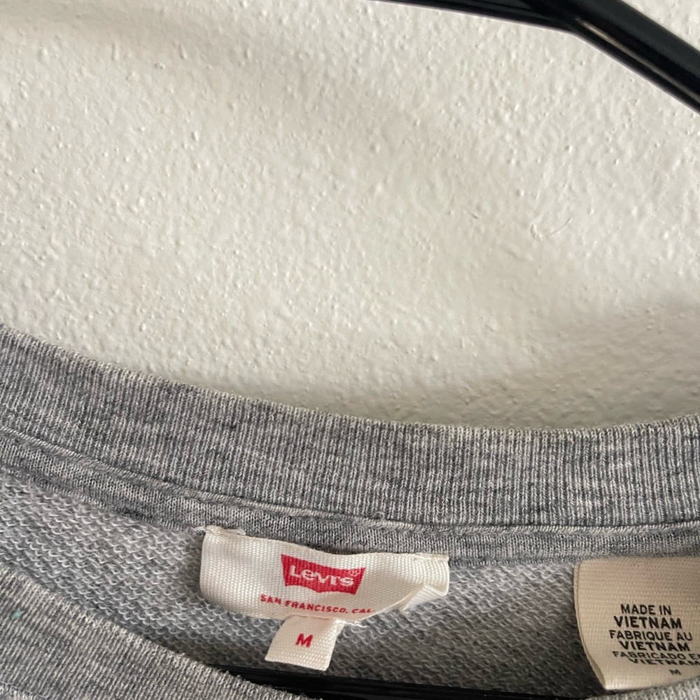 Levi's Heather Gray Crewneck - Picture 3 of 3